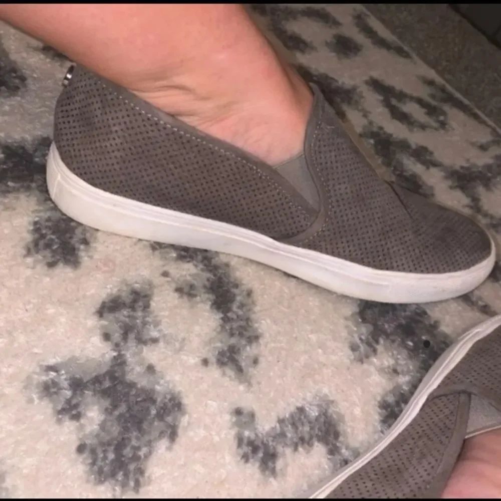 STEVE MADDEN ZARAYY SLIP ON WOMEN"S SNEAKER